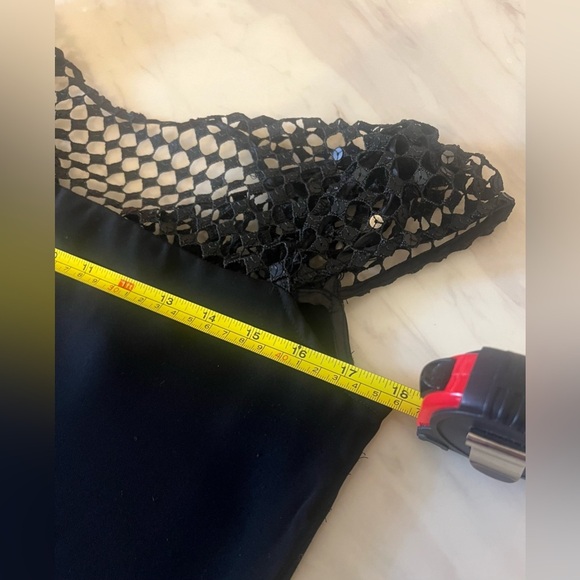 Calvin Klein Solid Black Illusion Sequin Knit Yoke Cap Sleeve Shift Dress Size 8 - Picture 9 of 10